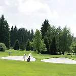 Karlovarska 玛丽亚温泉